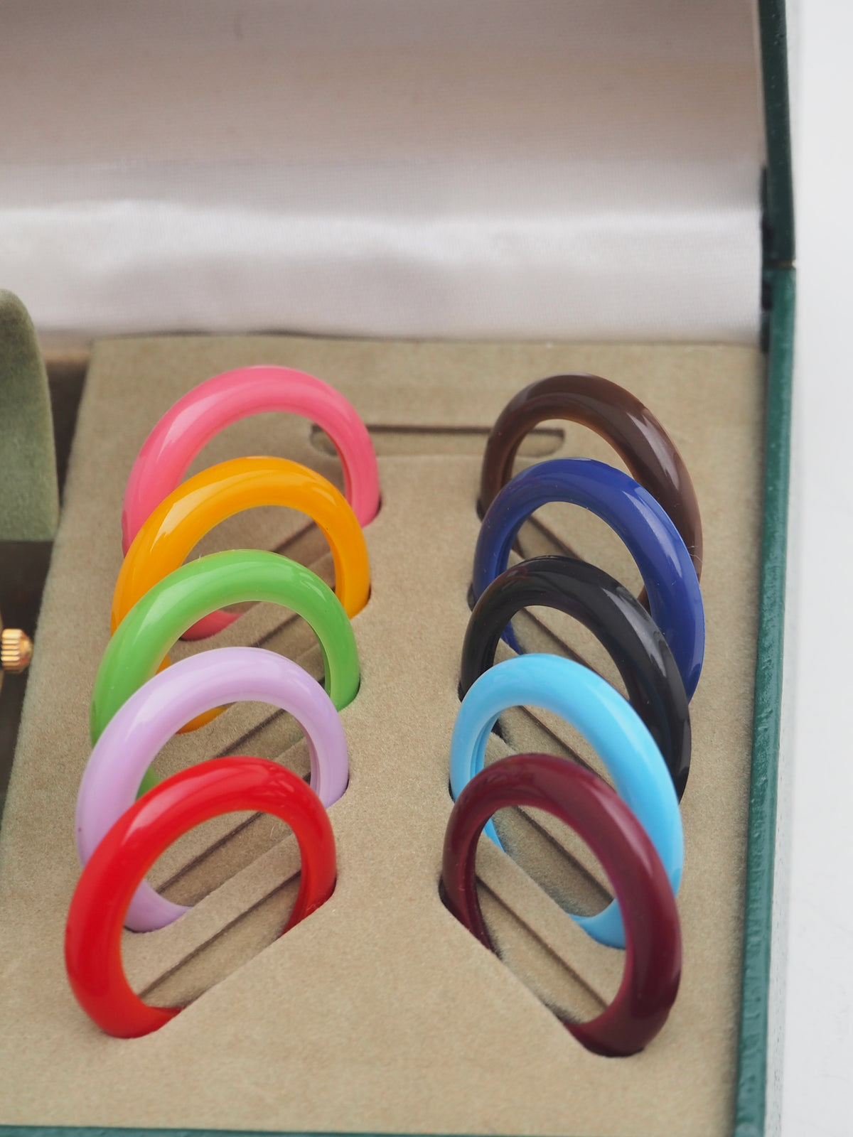 GUCCI INTERCHANGEABLE BEZEL WATCH