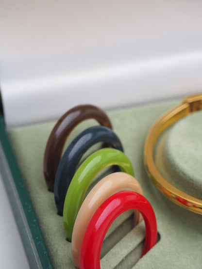 GUCCI INTERCHANGEABLE BEZEL WATCH