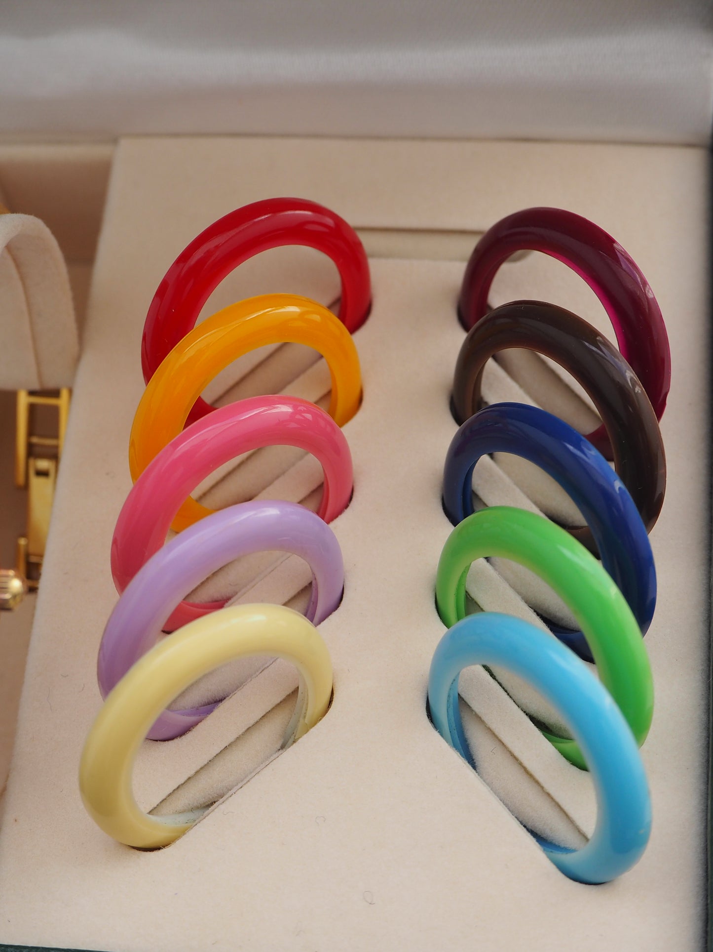 GUCCI INTERCHANGEABLE BEZEL WATCH