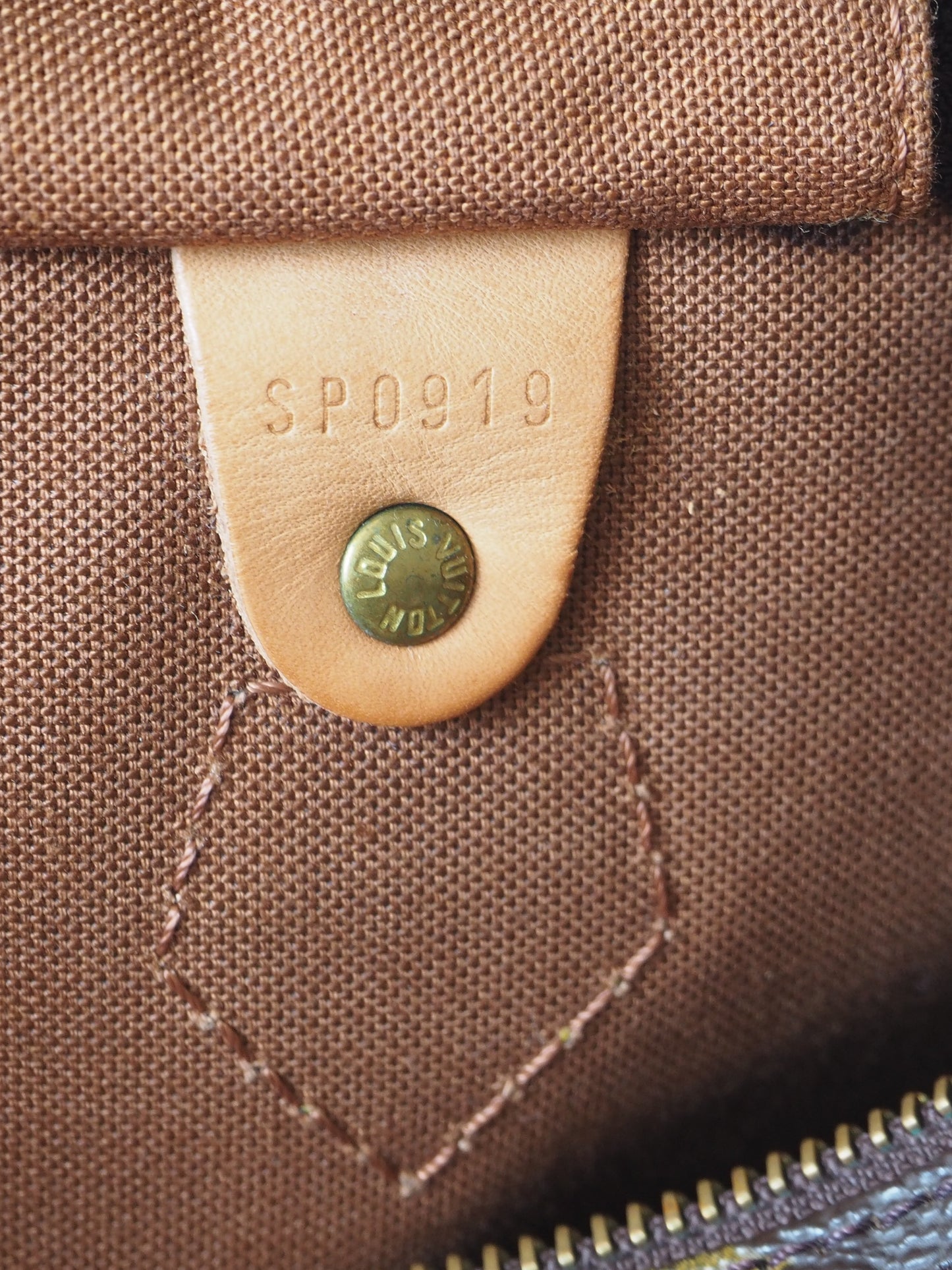 LOUIS VUITTON SPEEDY 30