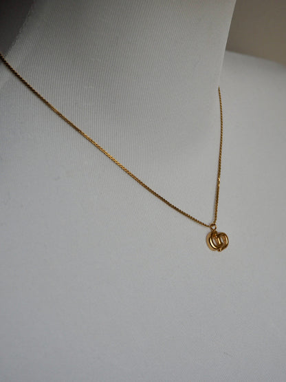 CHISTIAN DIOR NECKLACE