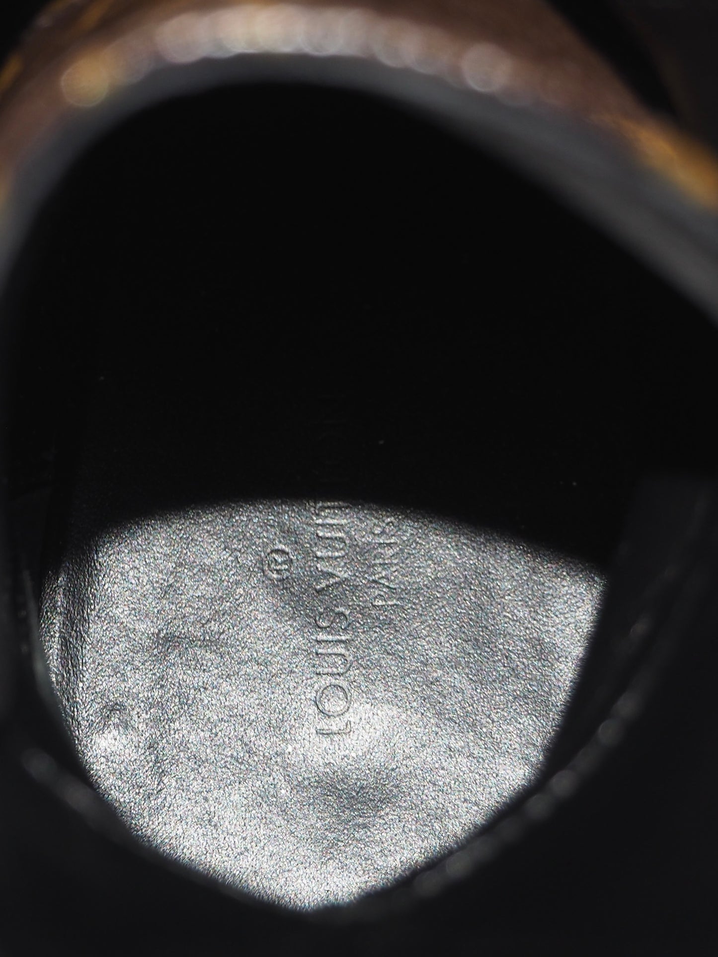 LOUIS VUITTON LAUREATE DESERT BOOTS - 36