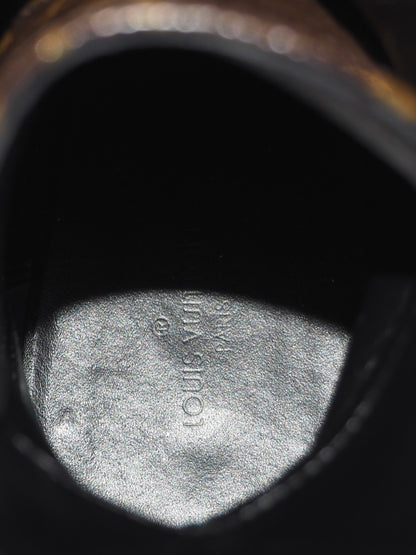 LOUIS VUITTON LAUREATE DESERT BOOTS - 36