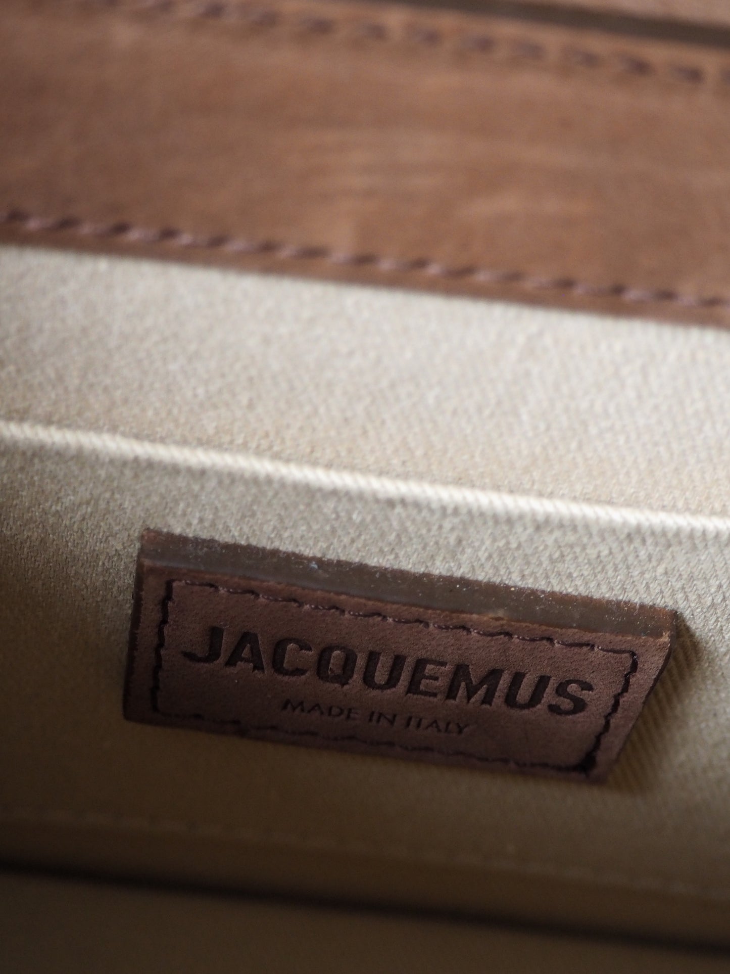 JACQUEMUS LE CHIQUITO MOYEN