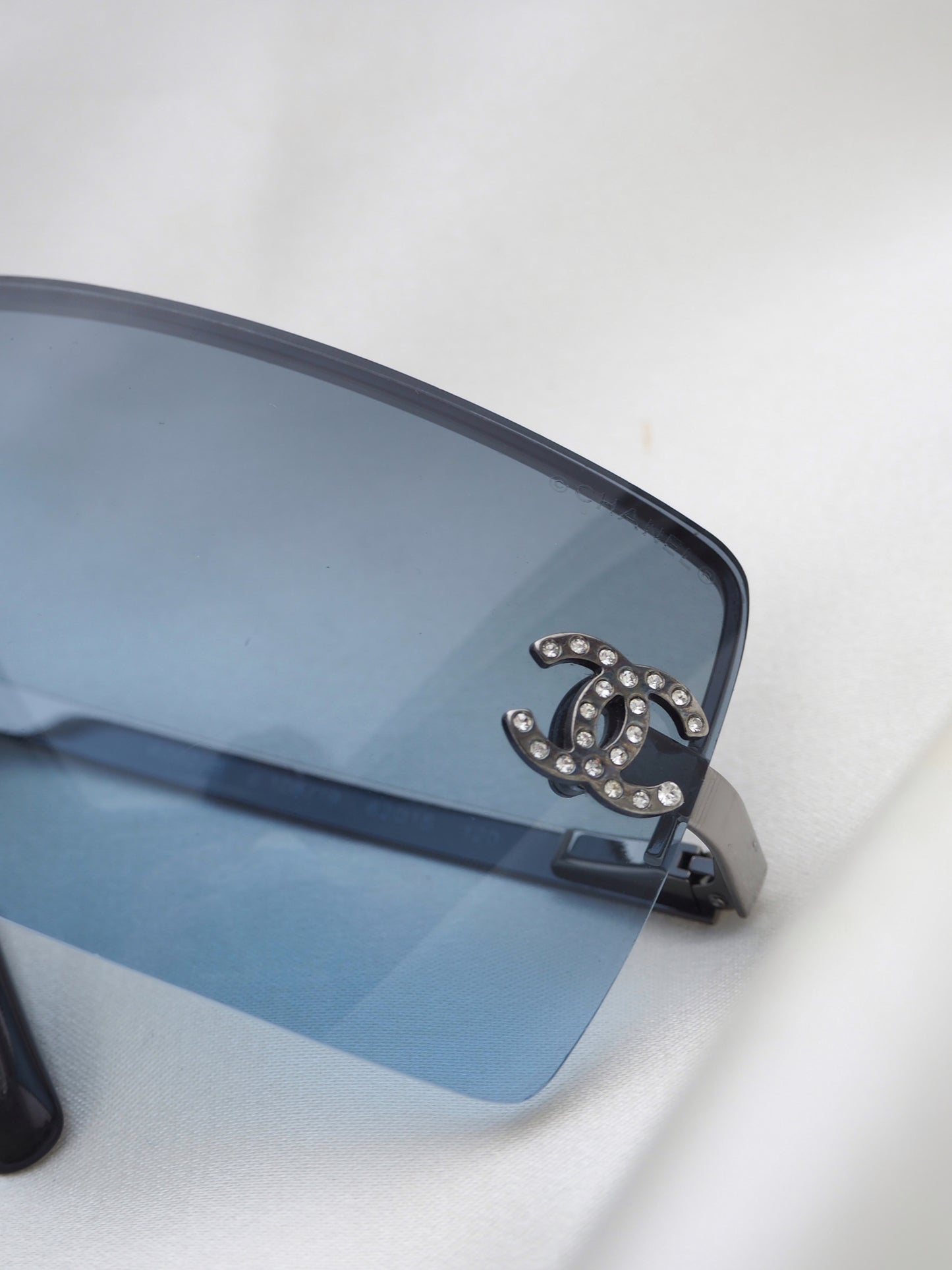 CHANEL 4092-B CRYSTAL CC RIMLESS SUNGLASSES BLUE