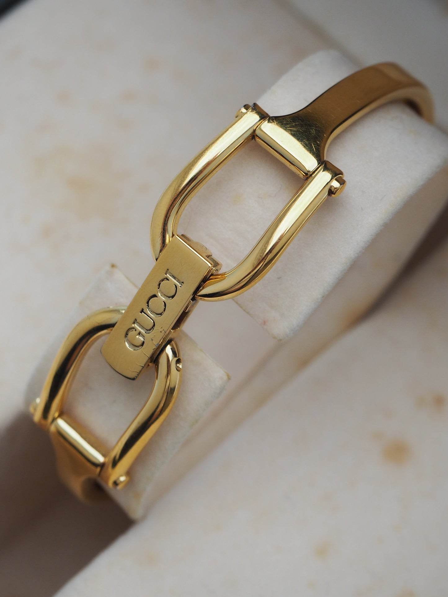 GUCCI 1500L HORSEBIT WATCH