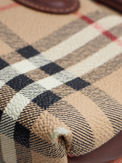 BURBERRY TOILETRY POUCH