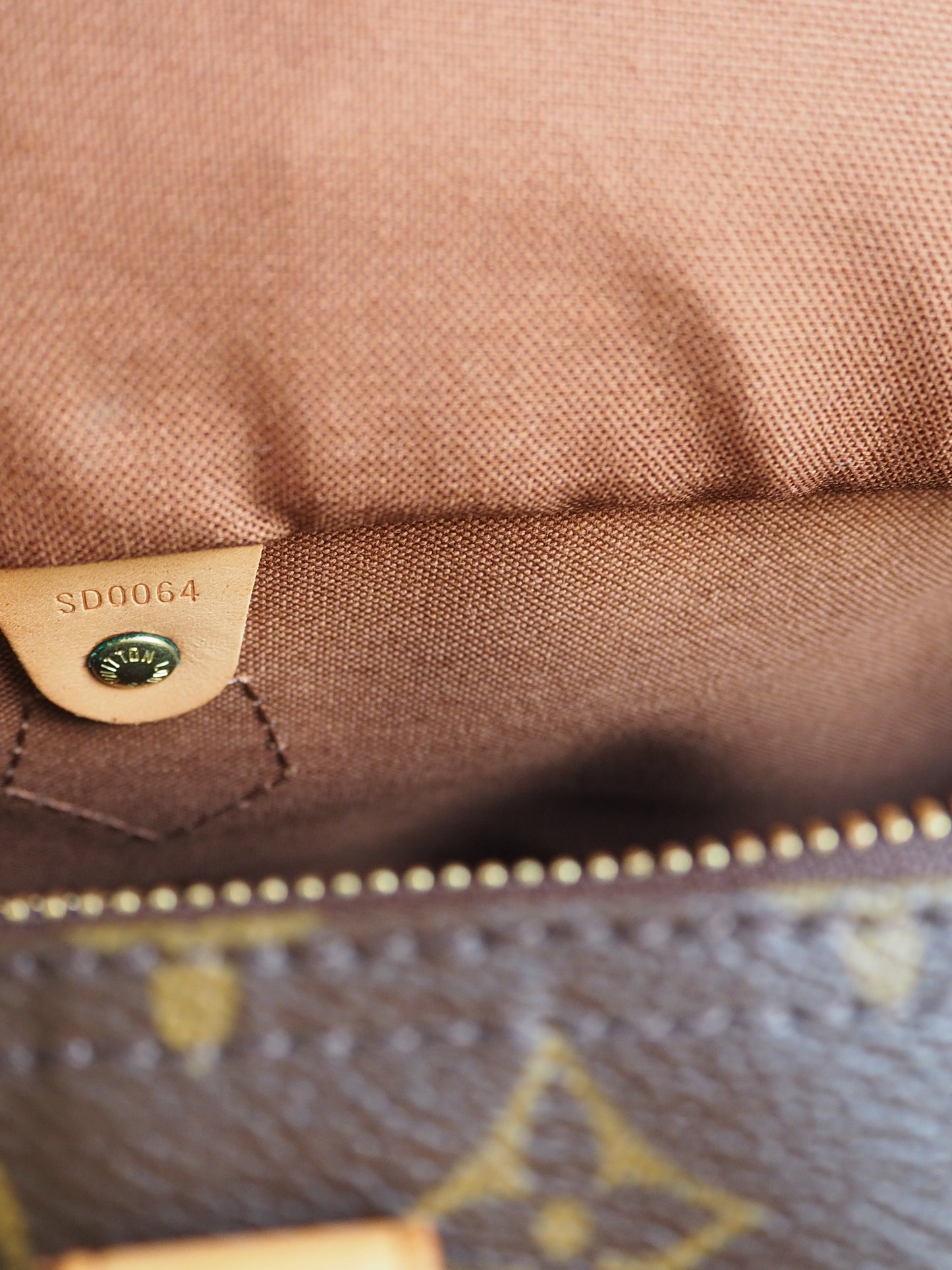 LOUIS VUITTON SPEEDY 30