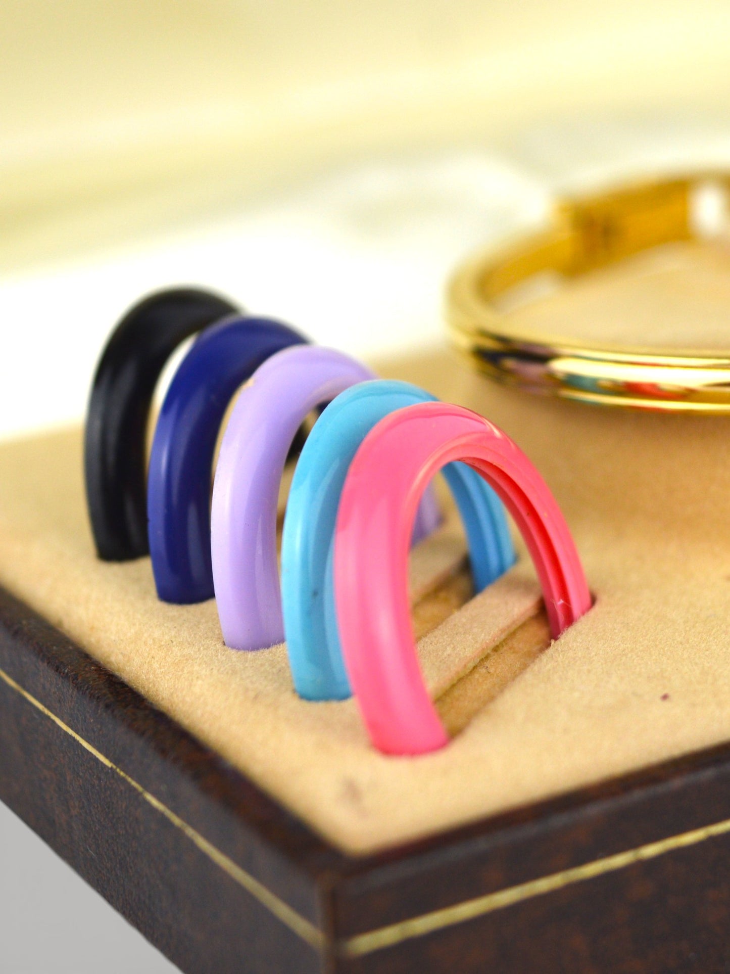 GUCCI INTERCHANGEABLE BEZEL WATCH