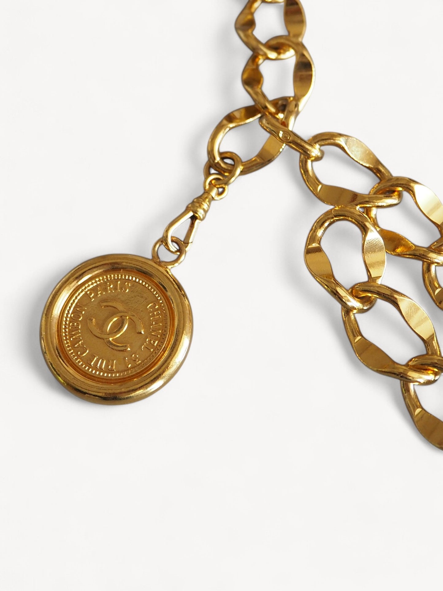 CHANEL CC MEDAILLON CHAIN BELT