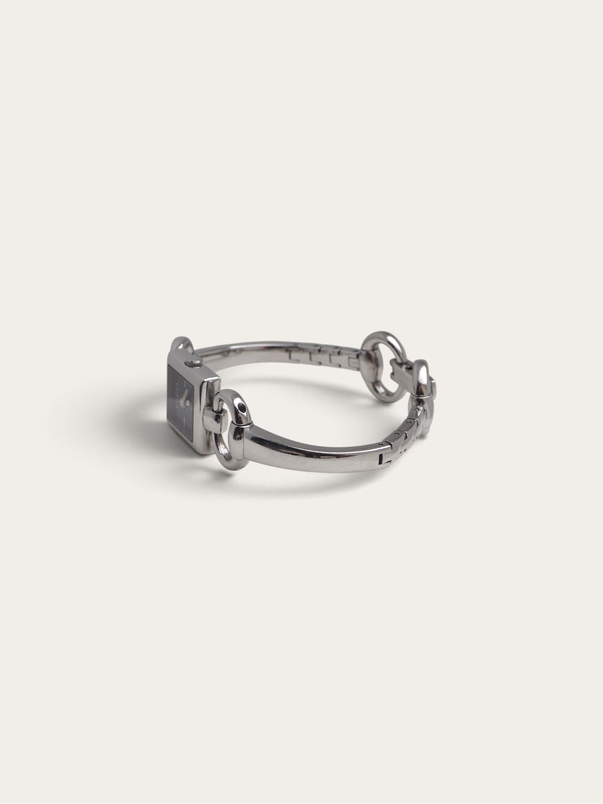 GUCCI 120 HORSEBIT BANGLE WATCH