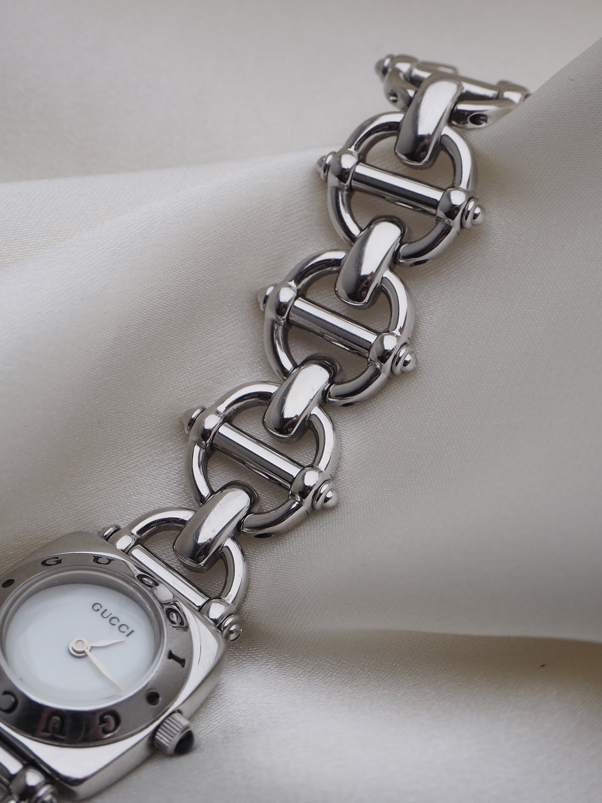 GUCCI 6400L WATCH