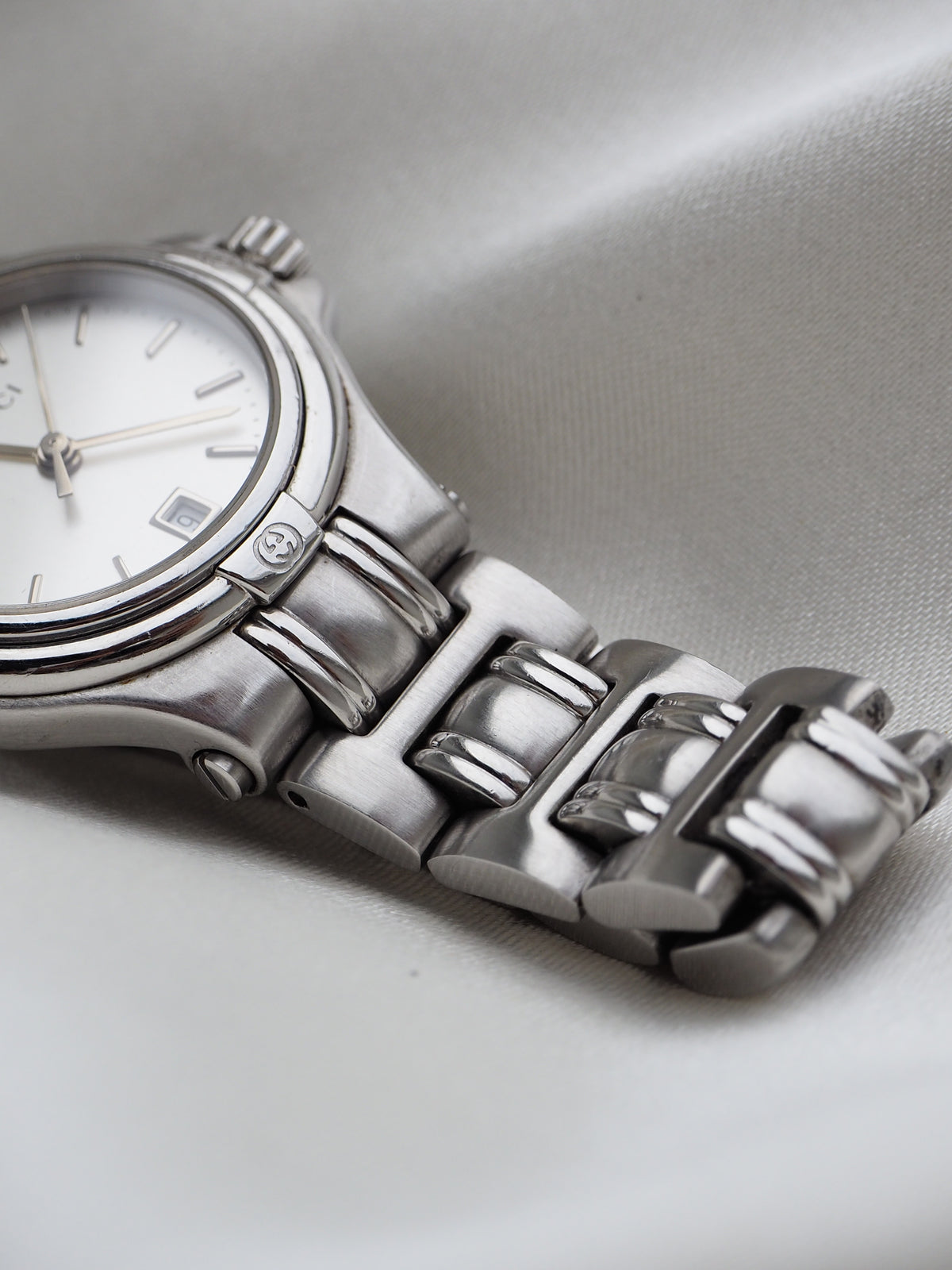 GUCCI 9040L WATCH