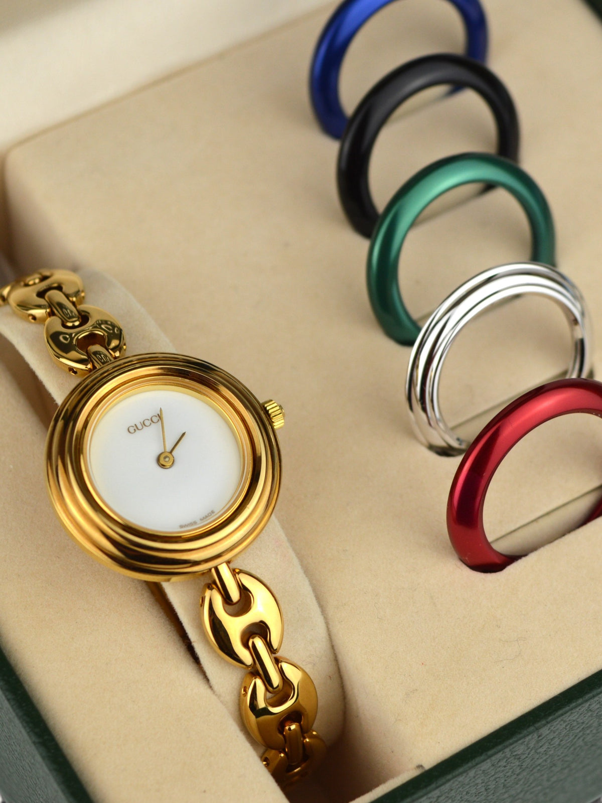 GUCCI INTERCHANGEABLE BEZEL WATCH
