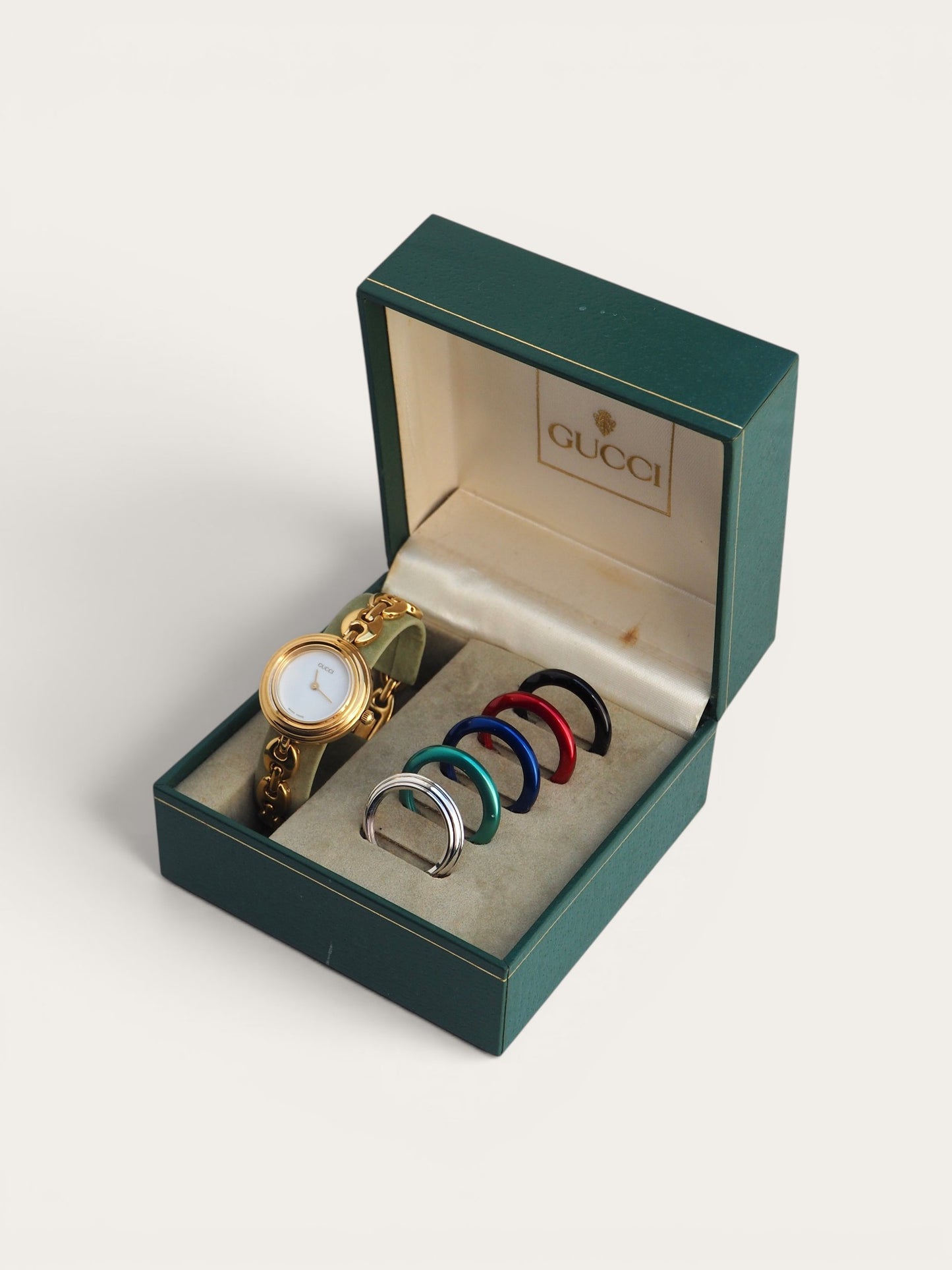GUCCI INTERCHANGEABLE BEZEL WATCH