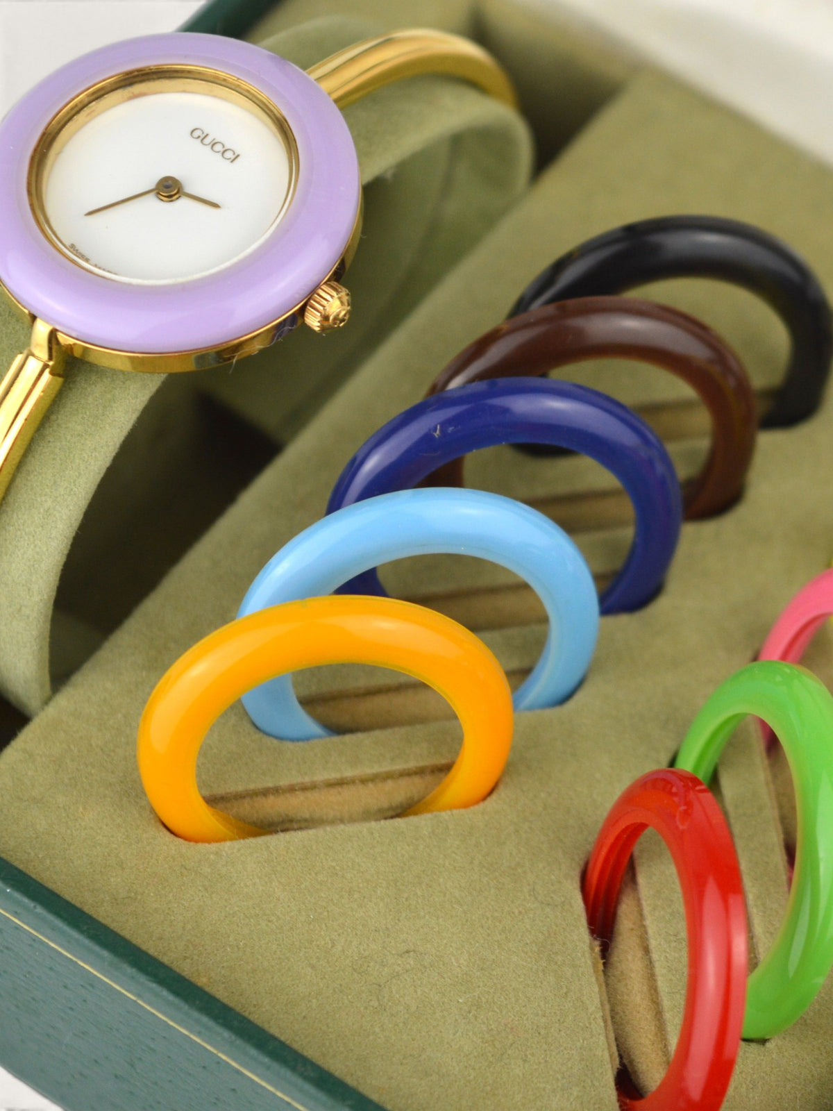 GUCCI INTERCHANGEABLE BEZEL WATCH