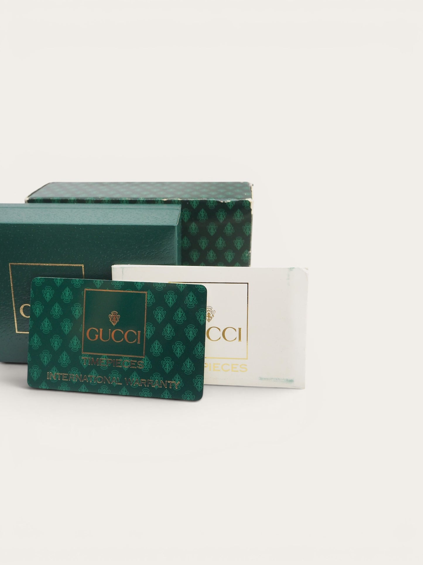 GUCCI INTERCHANGEABLE BEZEL WATCH