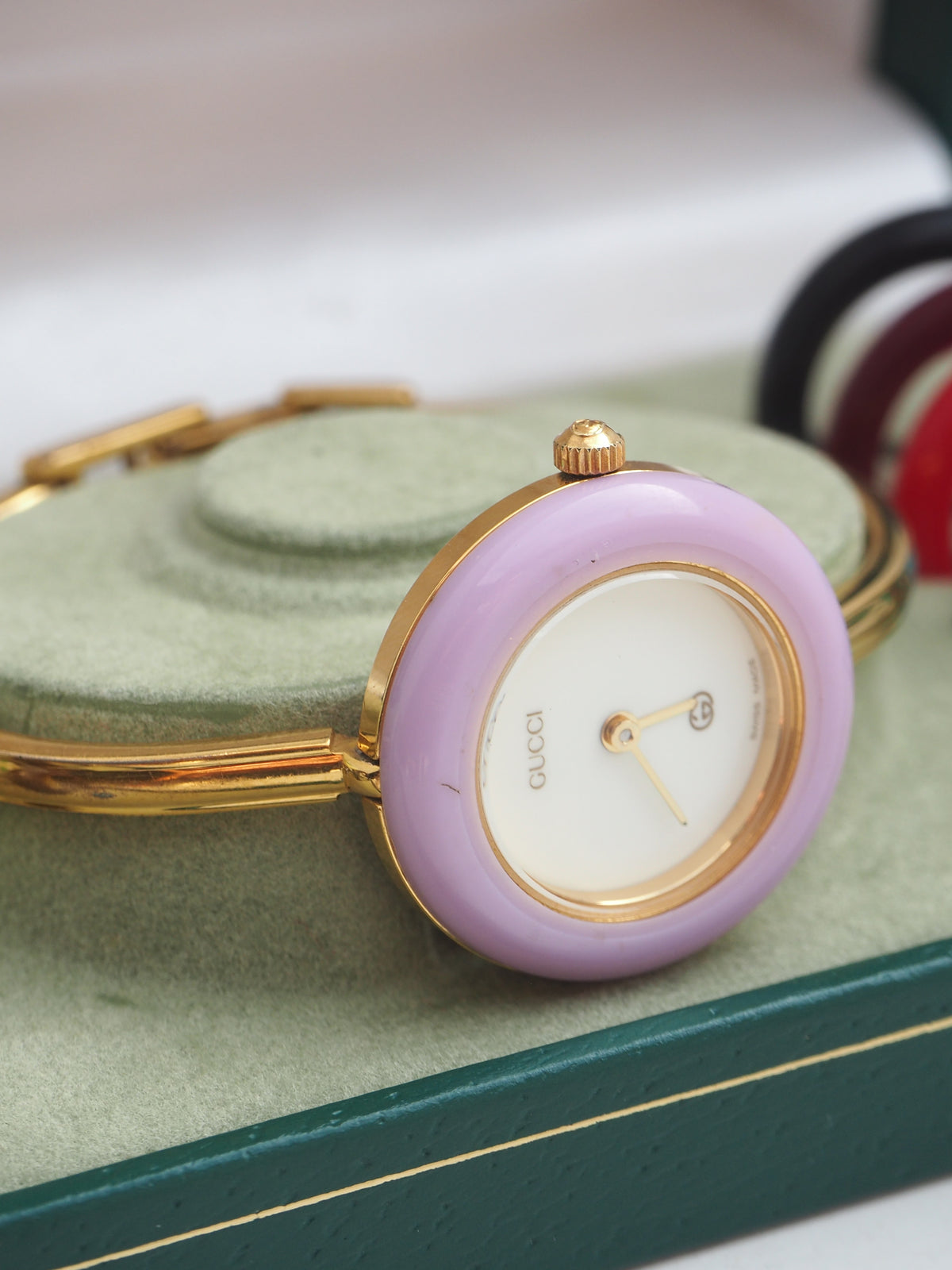 GUCCI INTERCHANGEABLE BEZEL WATCH
