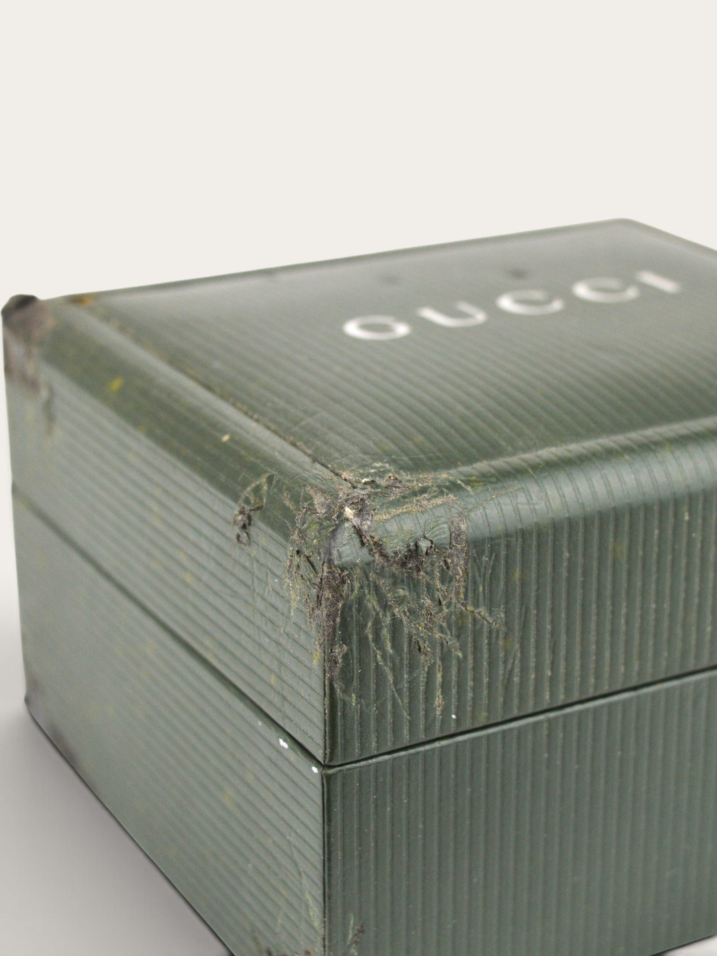 GUCCI INTERCHANGEABLE BEZEL WATCH