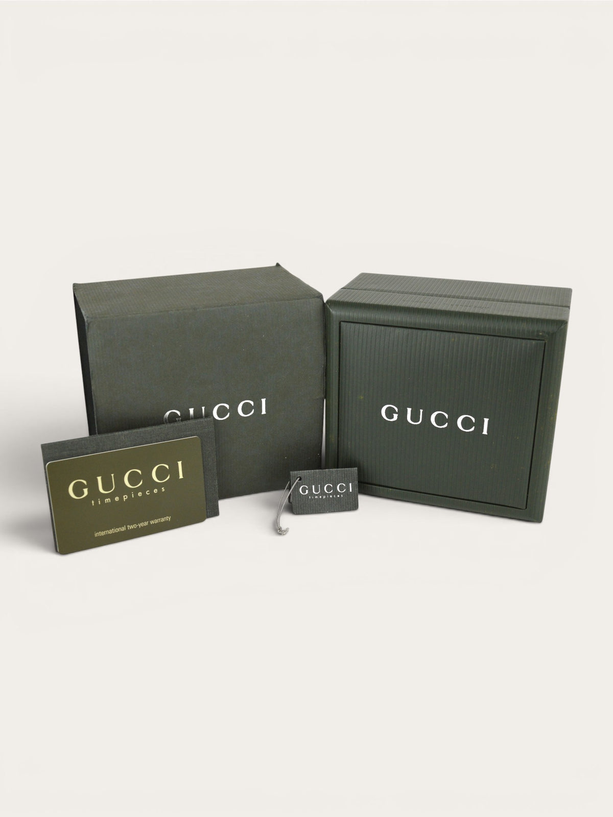 GUCCI INTERCHANGEABLE BEZEL WATCH