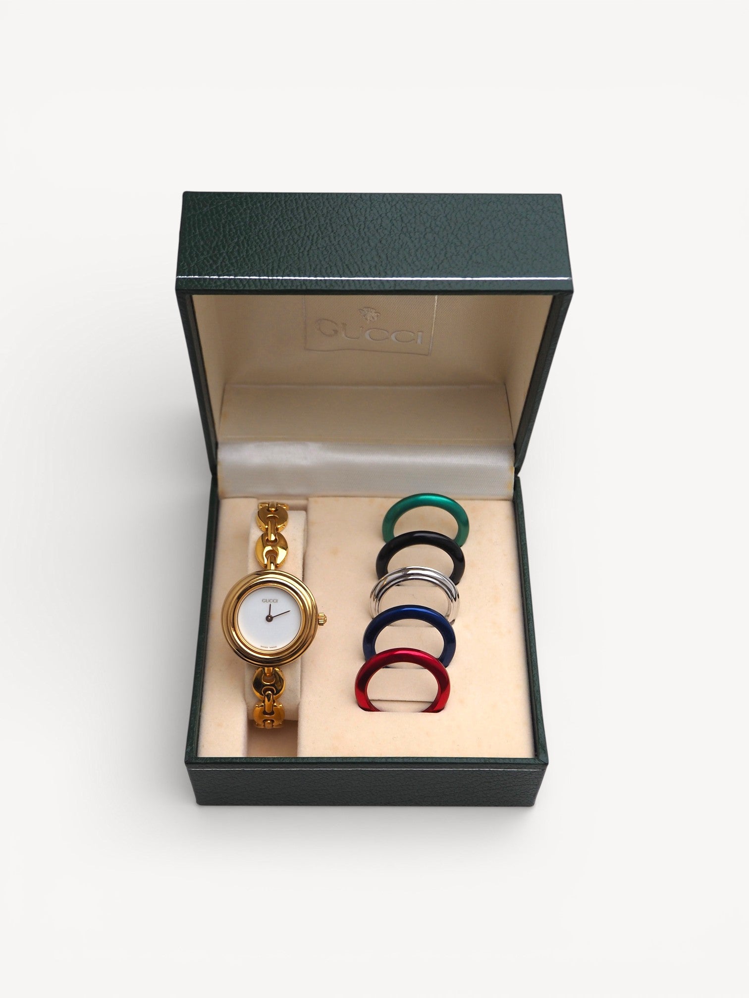 Vintage Gucci Interchangeable Bezel Watch with Puffed Mariner