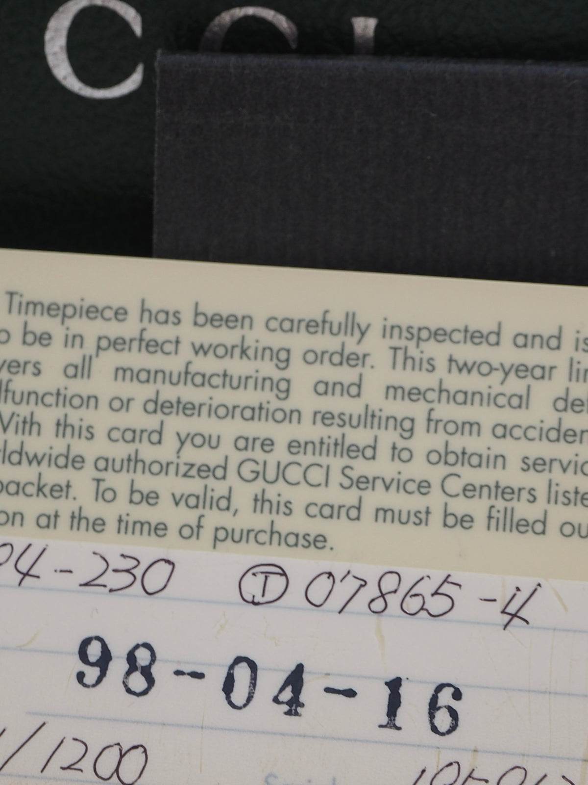 GUCCI INTERCHANGEABLE BEZEL WATCH