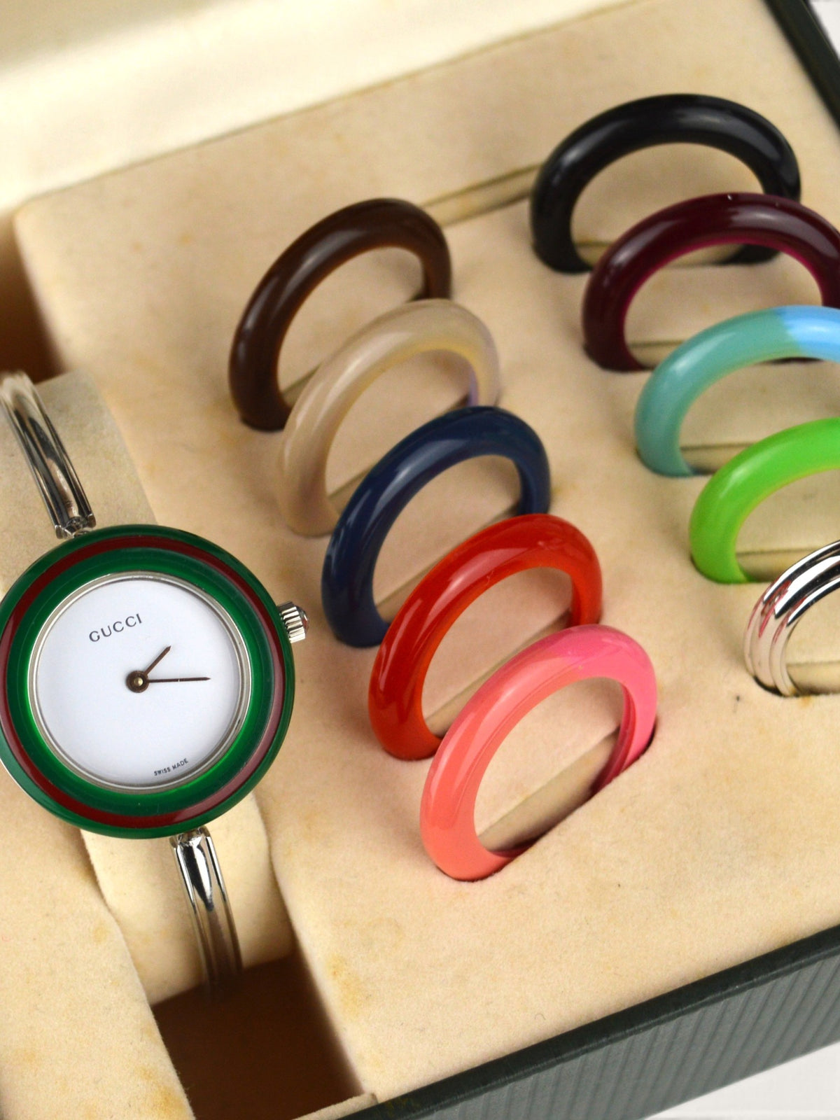 GUCCI INTERCHANGEABLE BEZEL WATCH