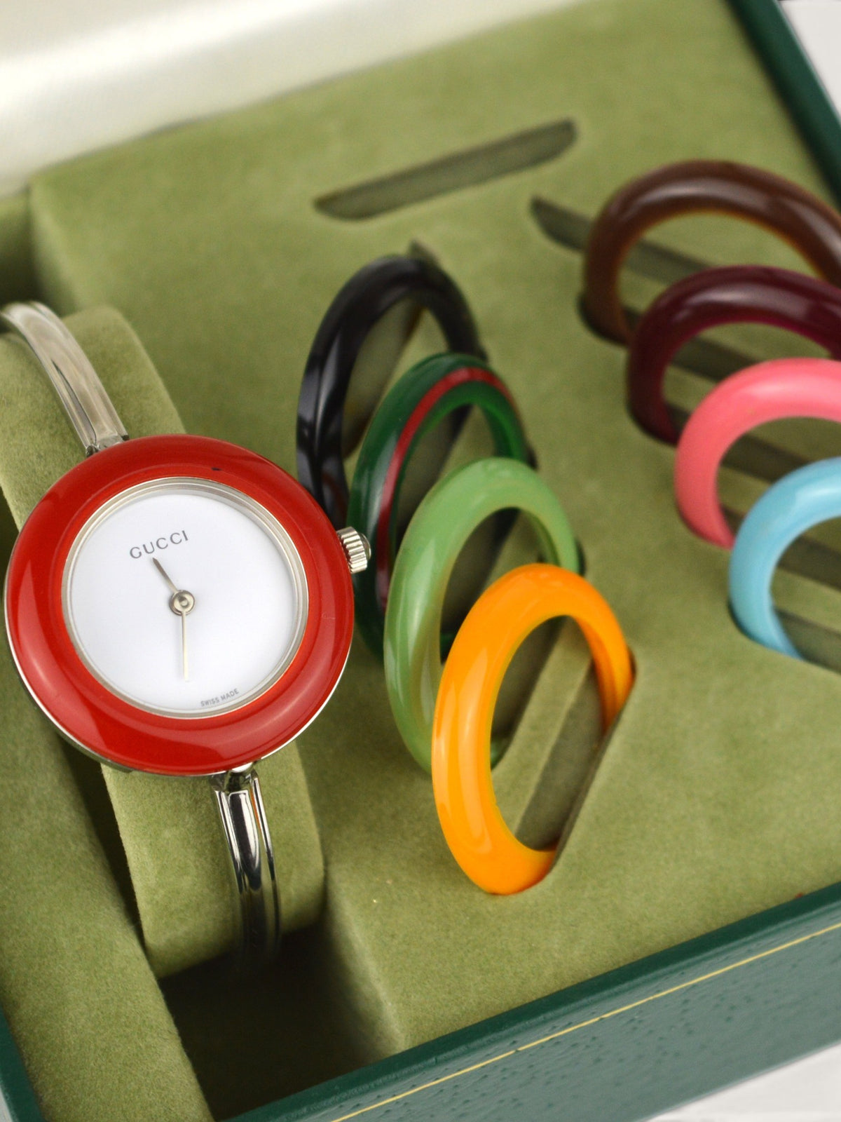 GUCCI INTERCHANGEABLE BEZEL WATCH