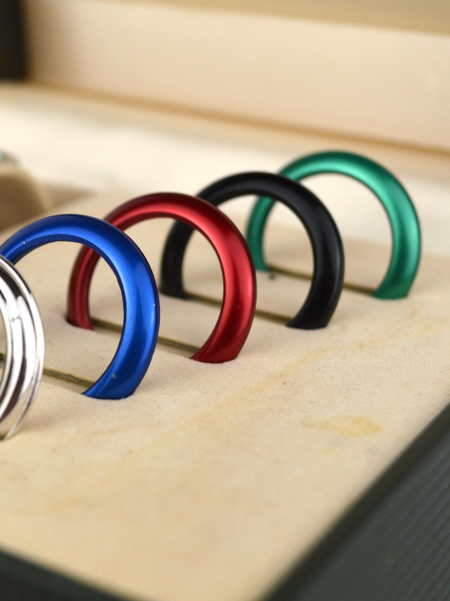 GUCCI INTERCHANGEABLE BEZEL WATCH