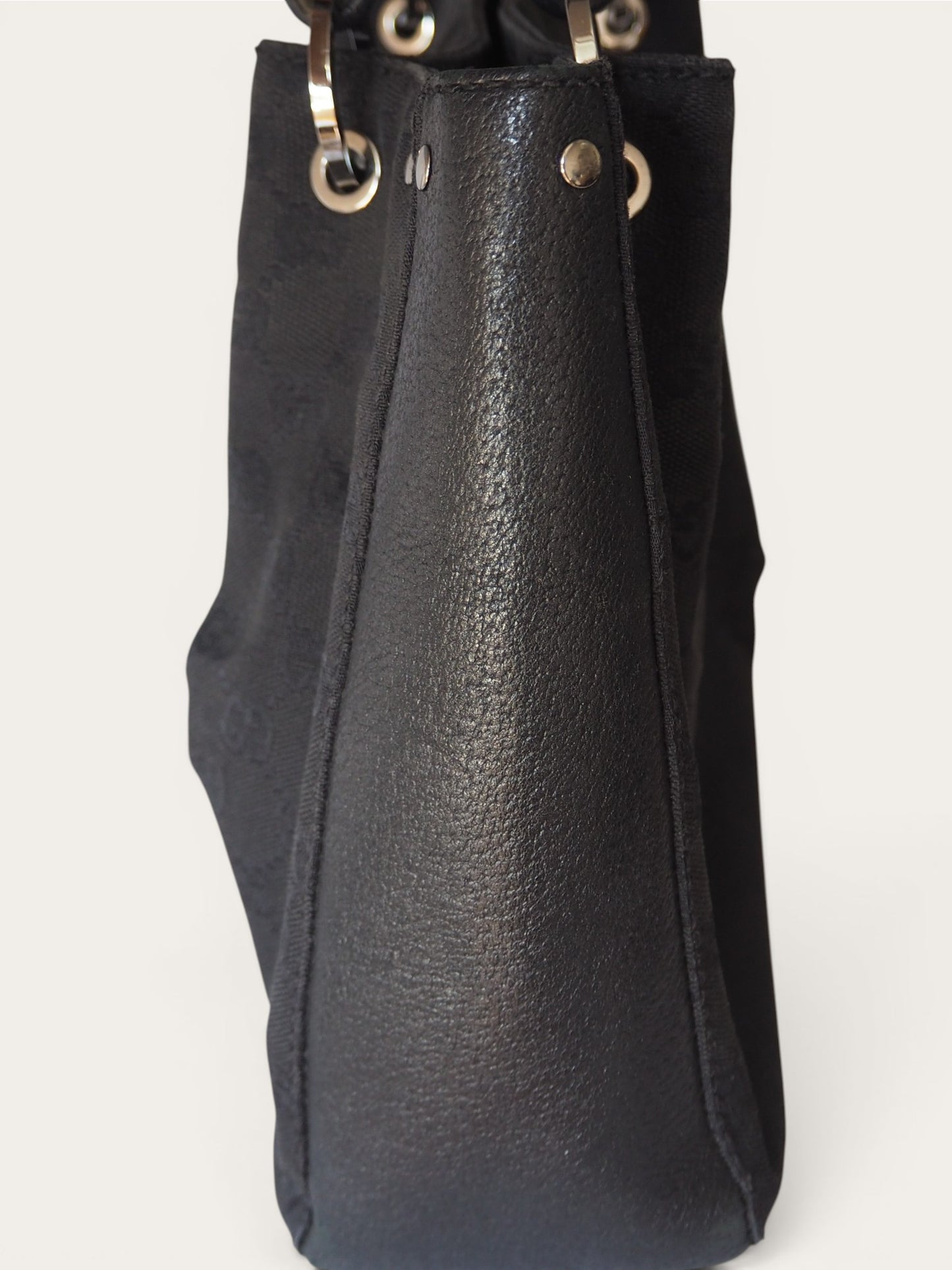 GUCCI SHOULDER BAG
