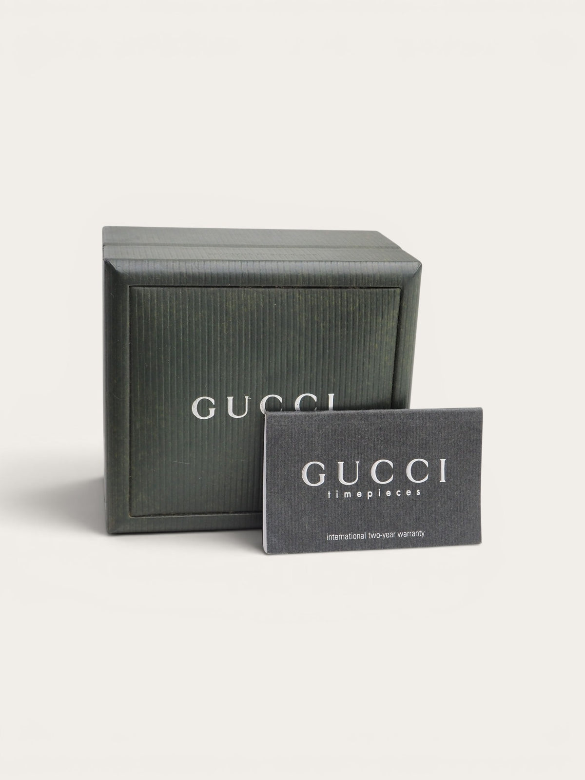 GUCCI INTERCHANGEABLE BEZEL WATCH
