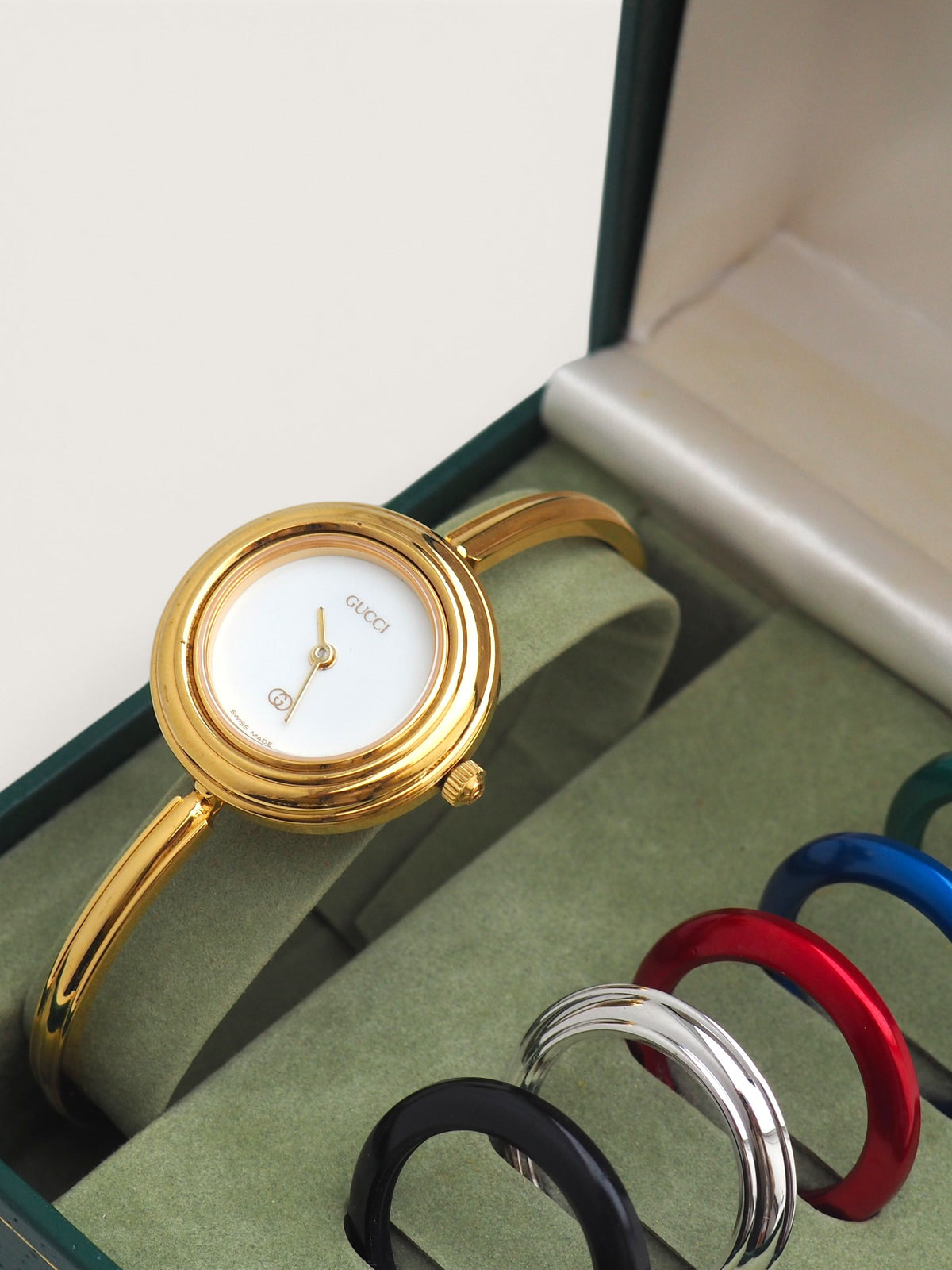 GUCCI INTERCHANGEABLE BEZEL WATCH