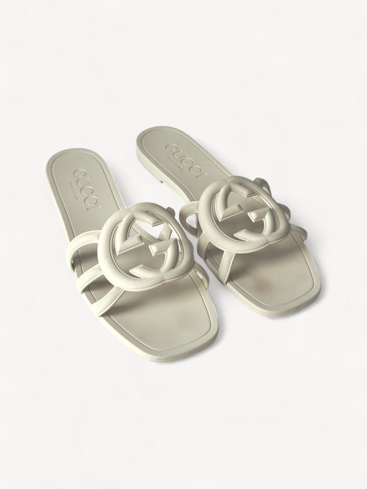 GUCCI INTERLOCKING G SLIDE SANDALS WHITE