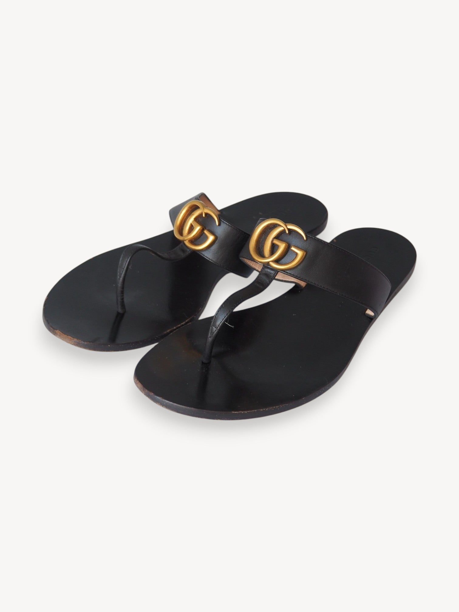 GUCCI MARMONT THONG SANDALS