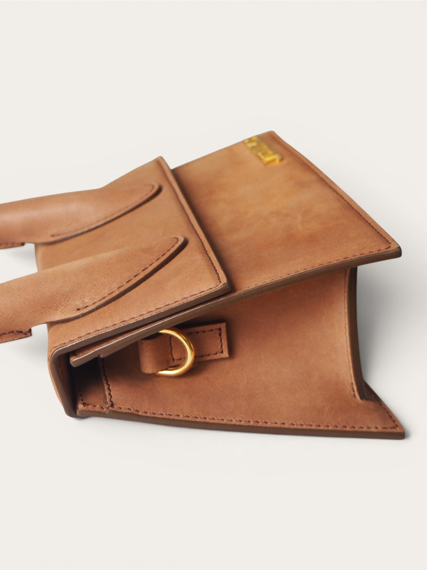 JACQUEMUS LE CHIQUITO MOYEN