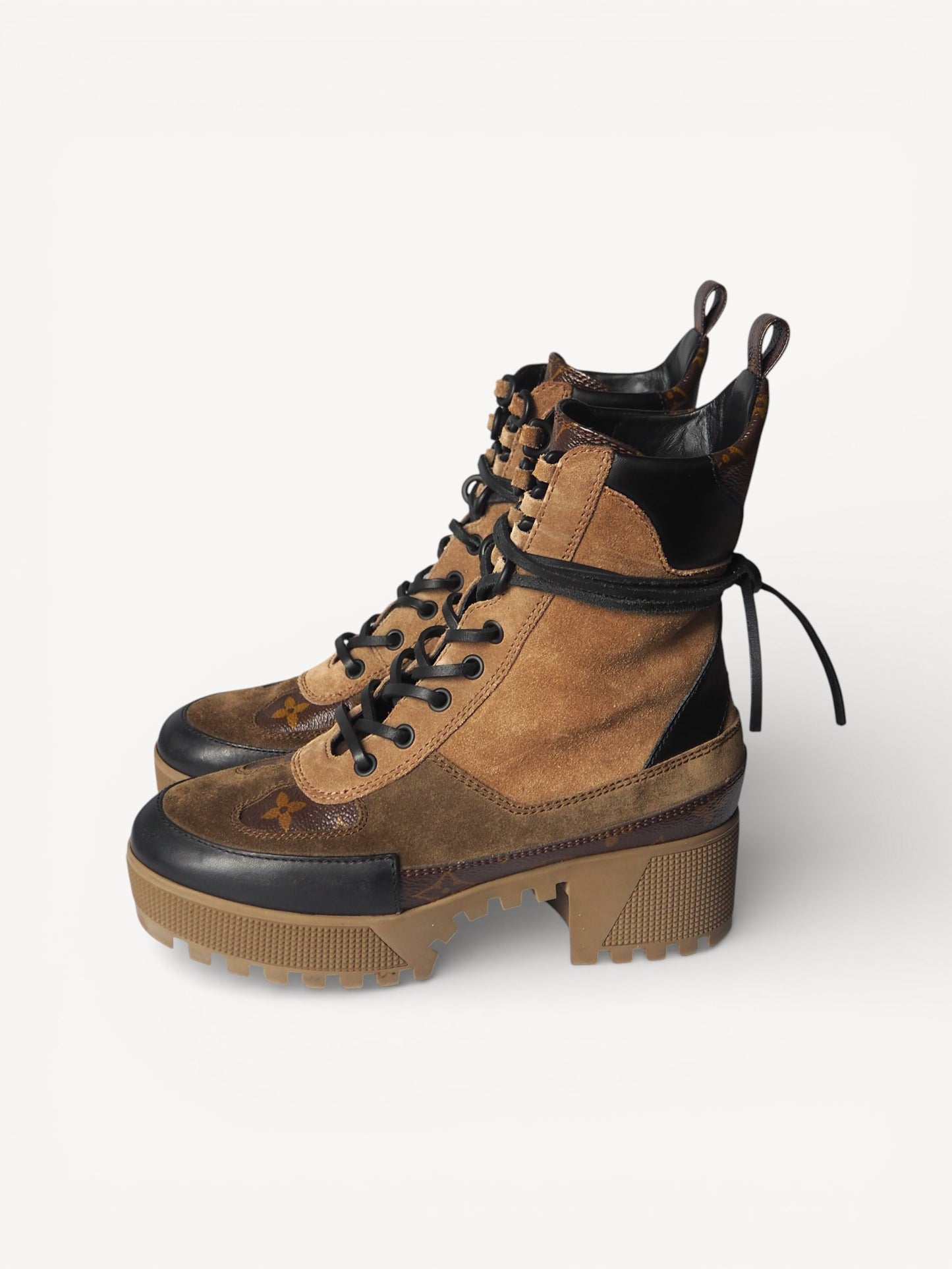 LOUIS VUITTON LAUREATE DESERT BOOTS - 36