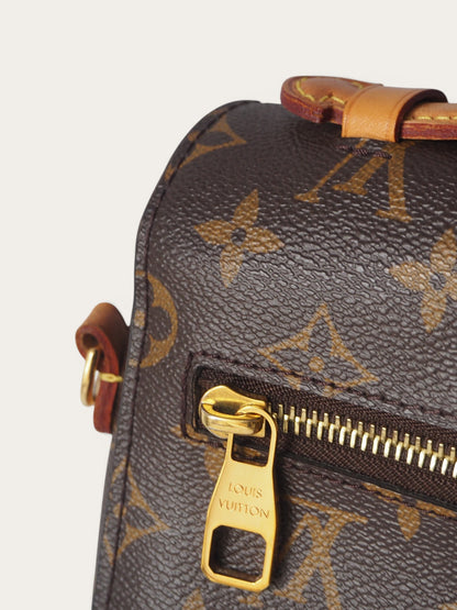 LOUIS VUITTON POCHETTE MÉTIS
