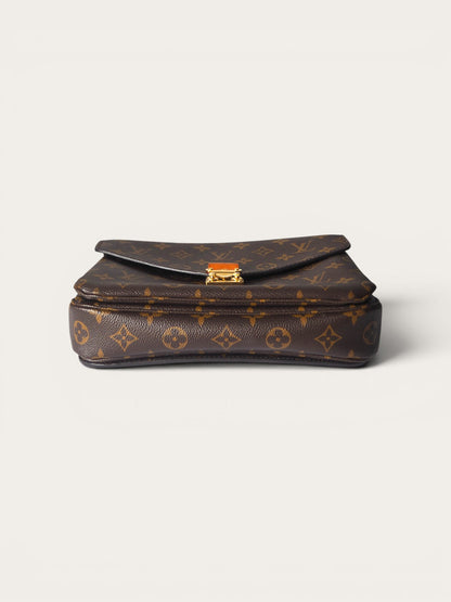 LOUIS VUITTON POCHETTE MÉTIS