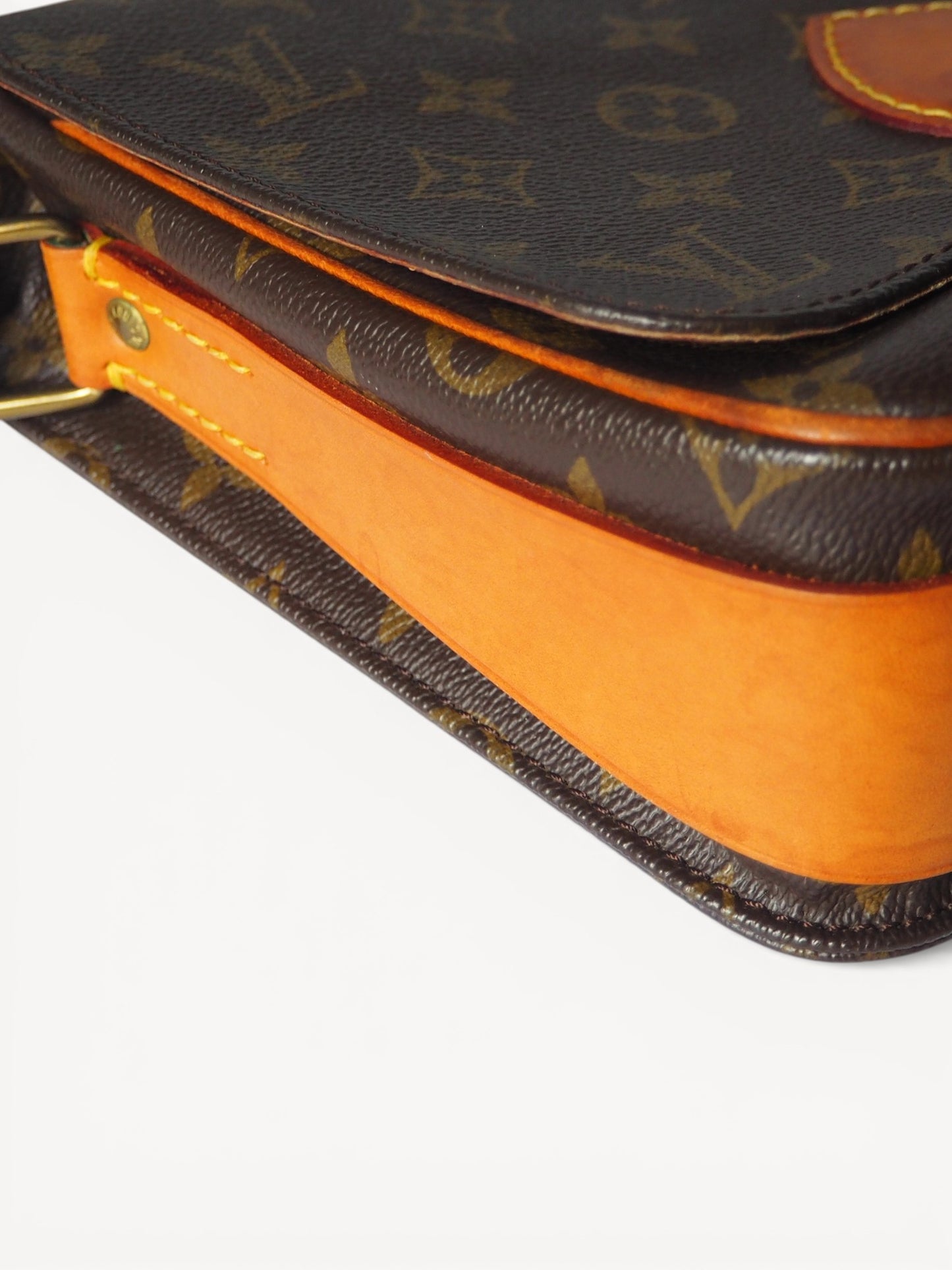 LOUIS VUITTON CARTOUCHIÈRE MM