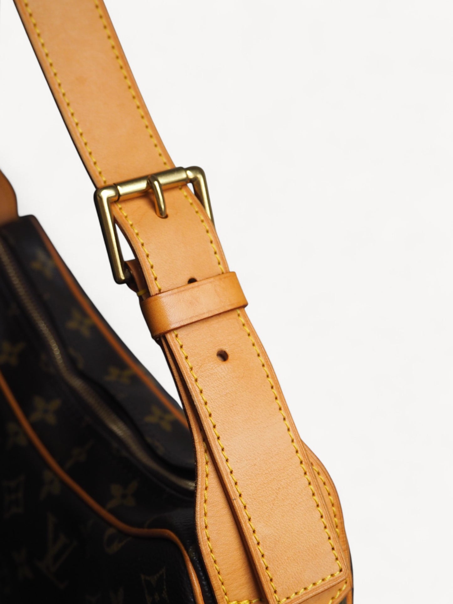 LOUIS VUITTON CROISSANT MM