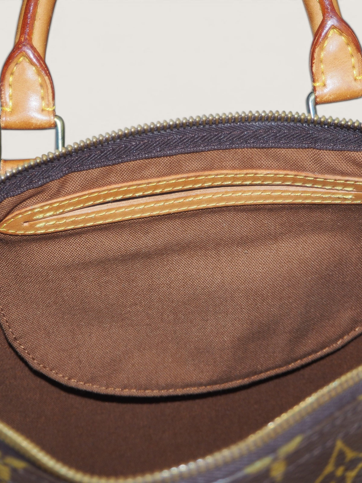 LOUIS VUITTON SPEEDY 30