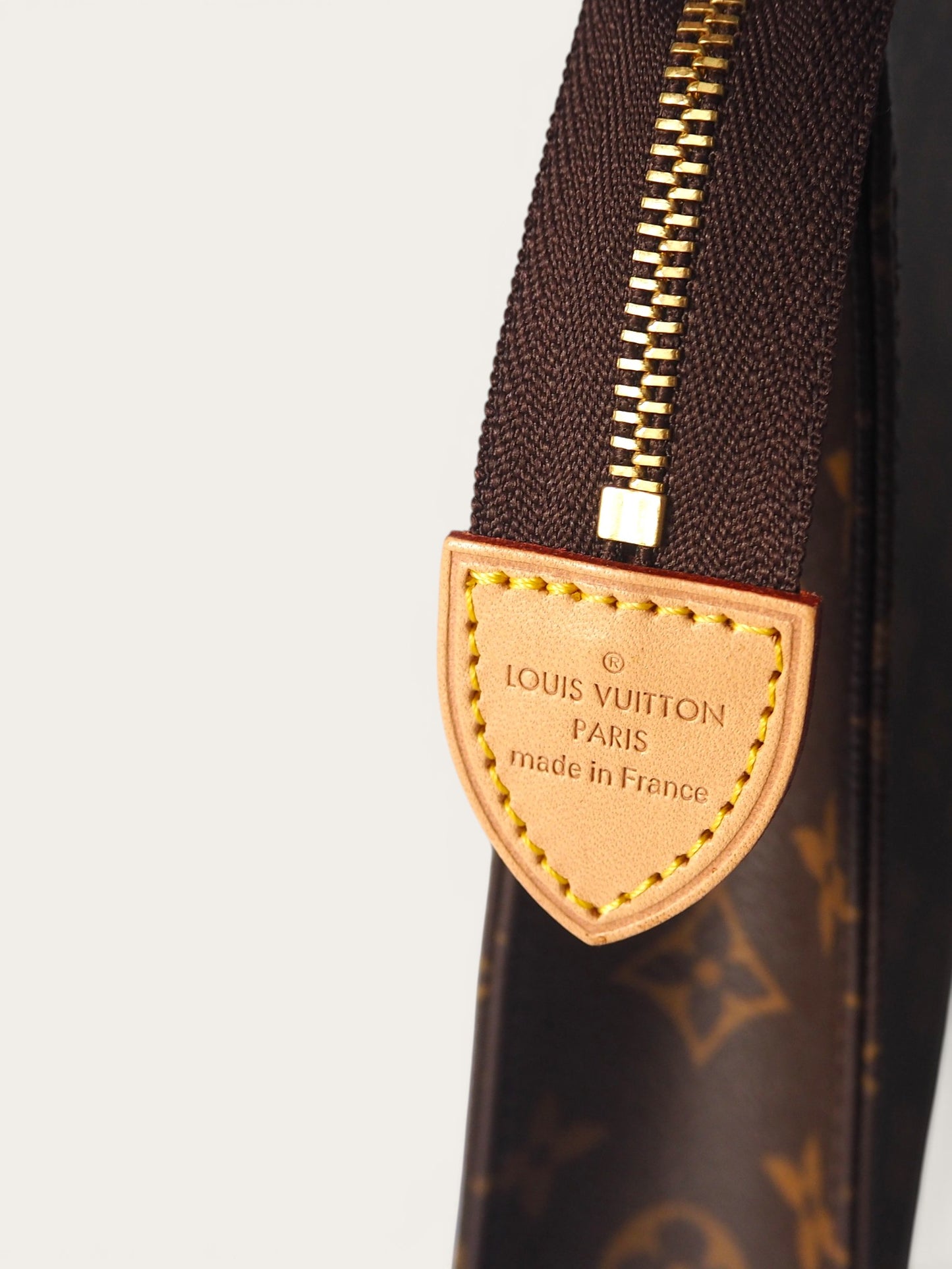 LOUIS VUITTON POCHE TOILETTE GM