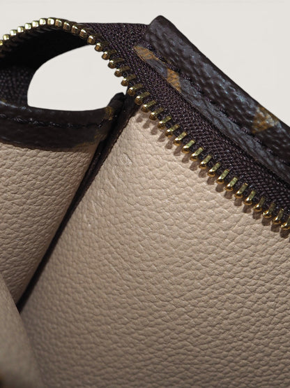 LOUIS VUITTON POCHE TOILETTE GM