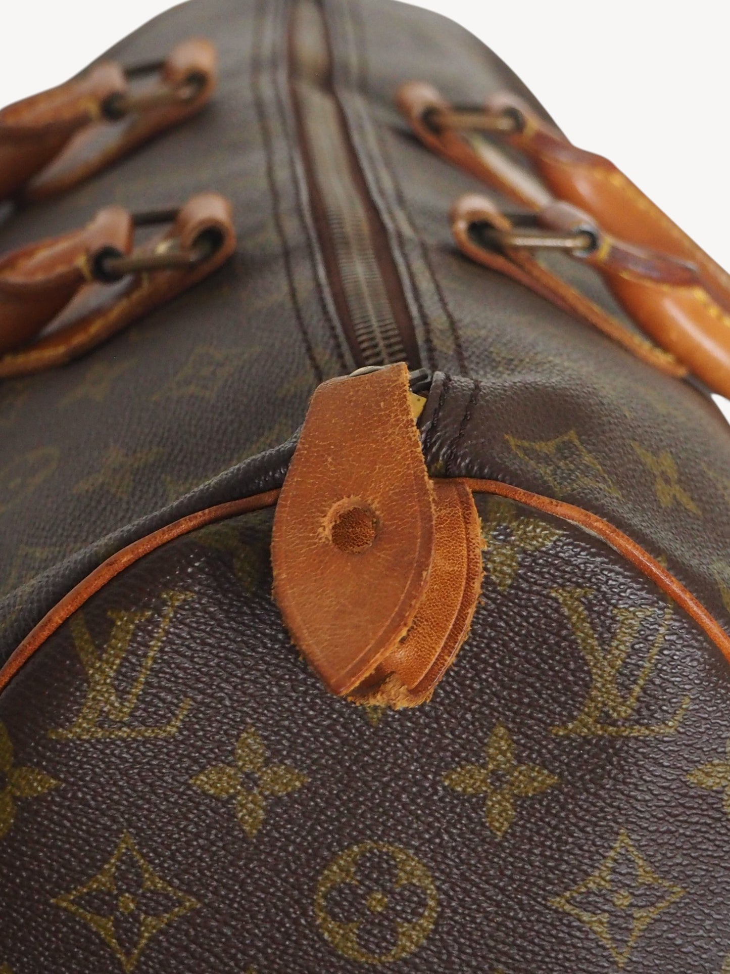 LOUIS VUITTON SPEEDY 40