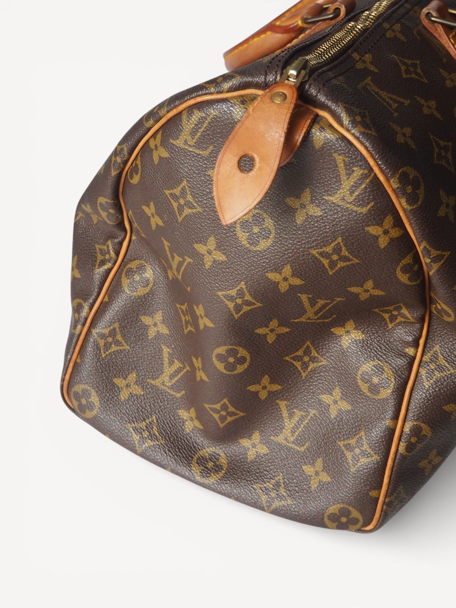 Pre-Owned Louis Vuitton Speedy 40 in Monogram Canvas (1985